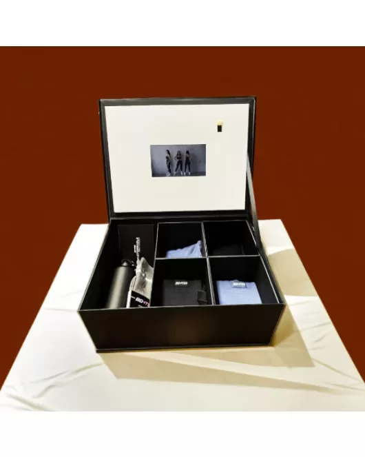 Bo And Tee Influencer Video Presentation Box